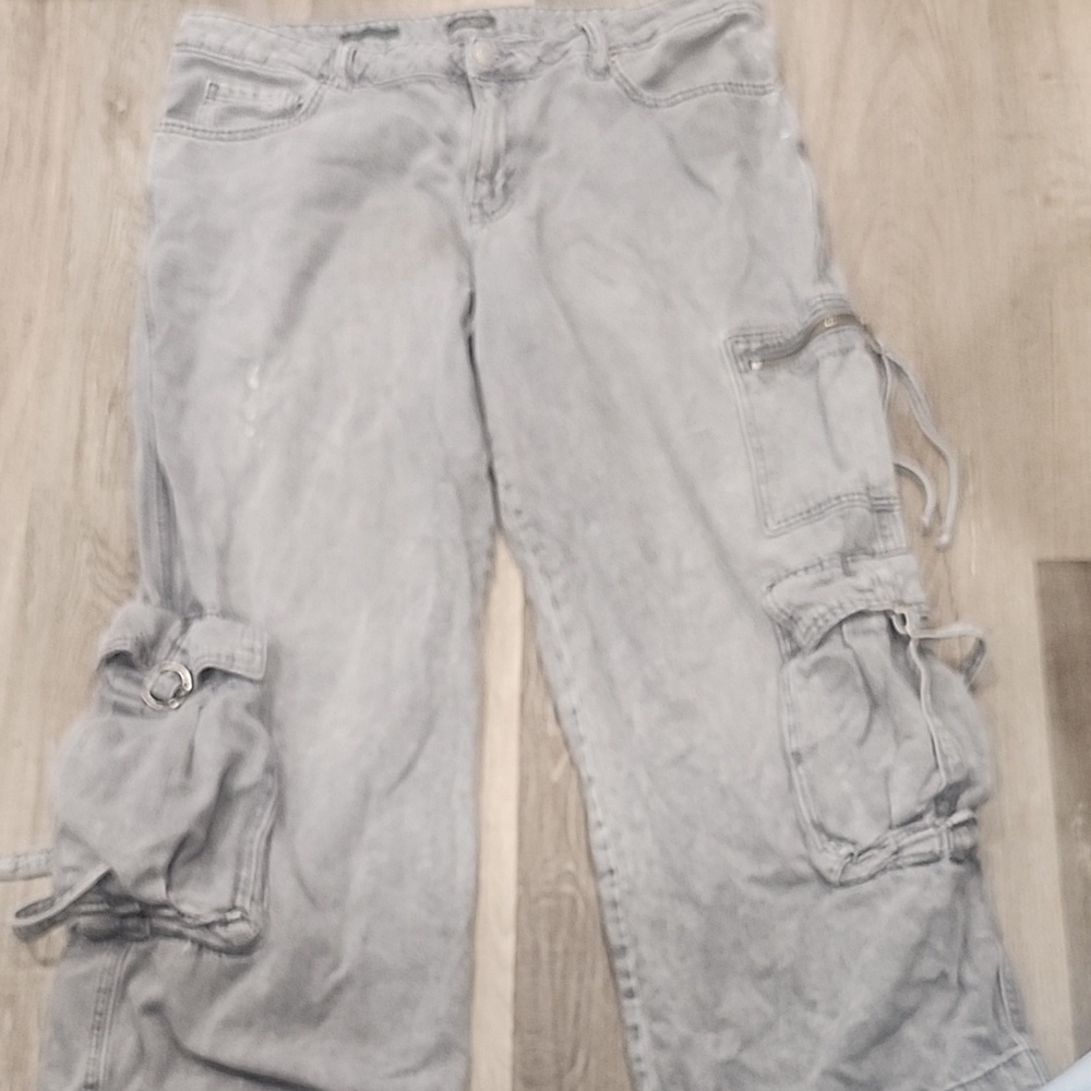 Gray Boyfriend Jeans with Relaxed Fit